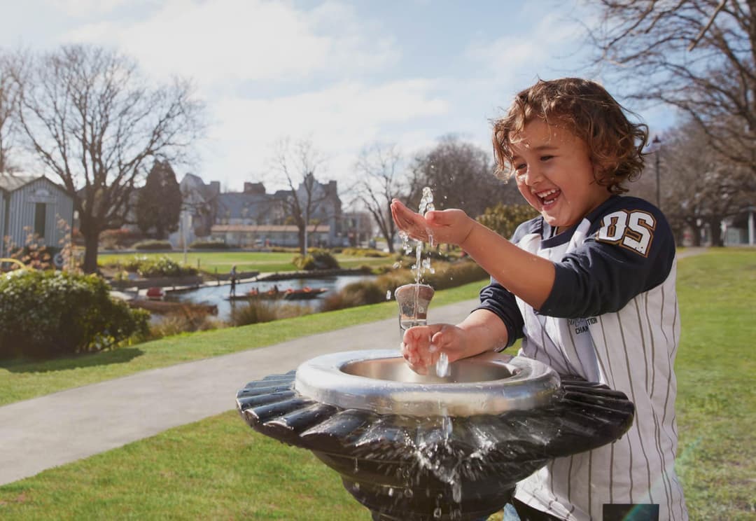 ECAN photography Hero tint